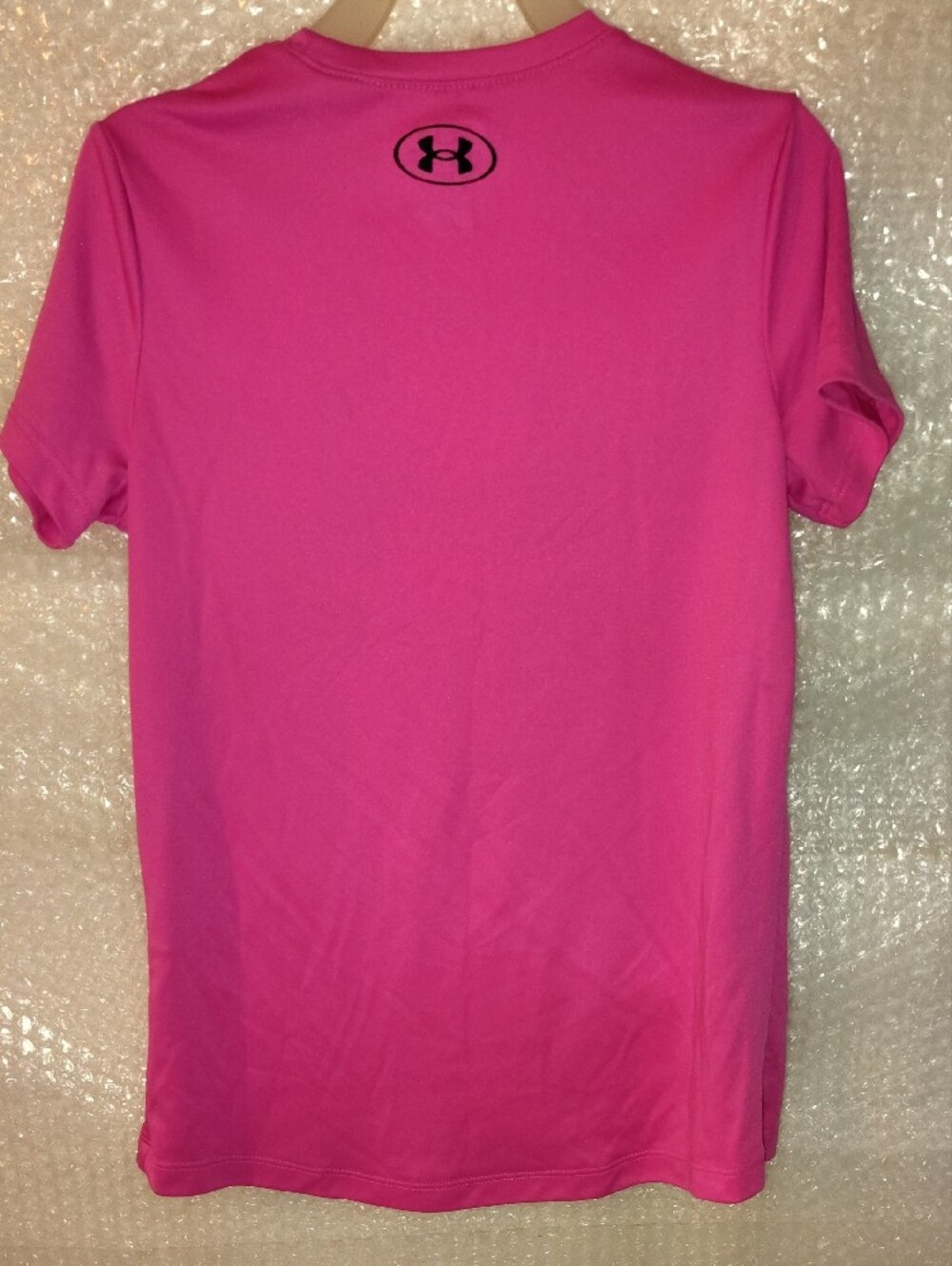 Under Armour Size (YS) Youth Small Pink Short Sleeve Graphic Active T Shirt - Picture 5 of 7